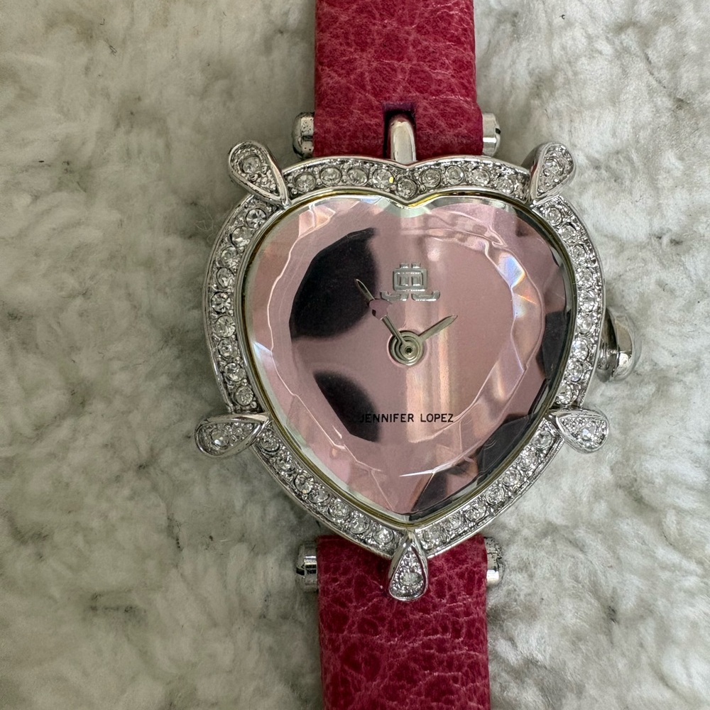 NEW JLO Jennifer Lopez NEW Women Heart-Shaped Quartz Wristwatch Pink Diamond